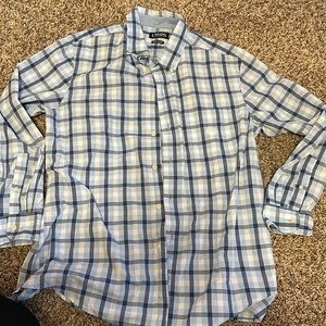Men’s Chaps Easy Care long sleeve button up. Size medium